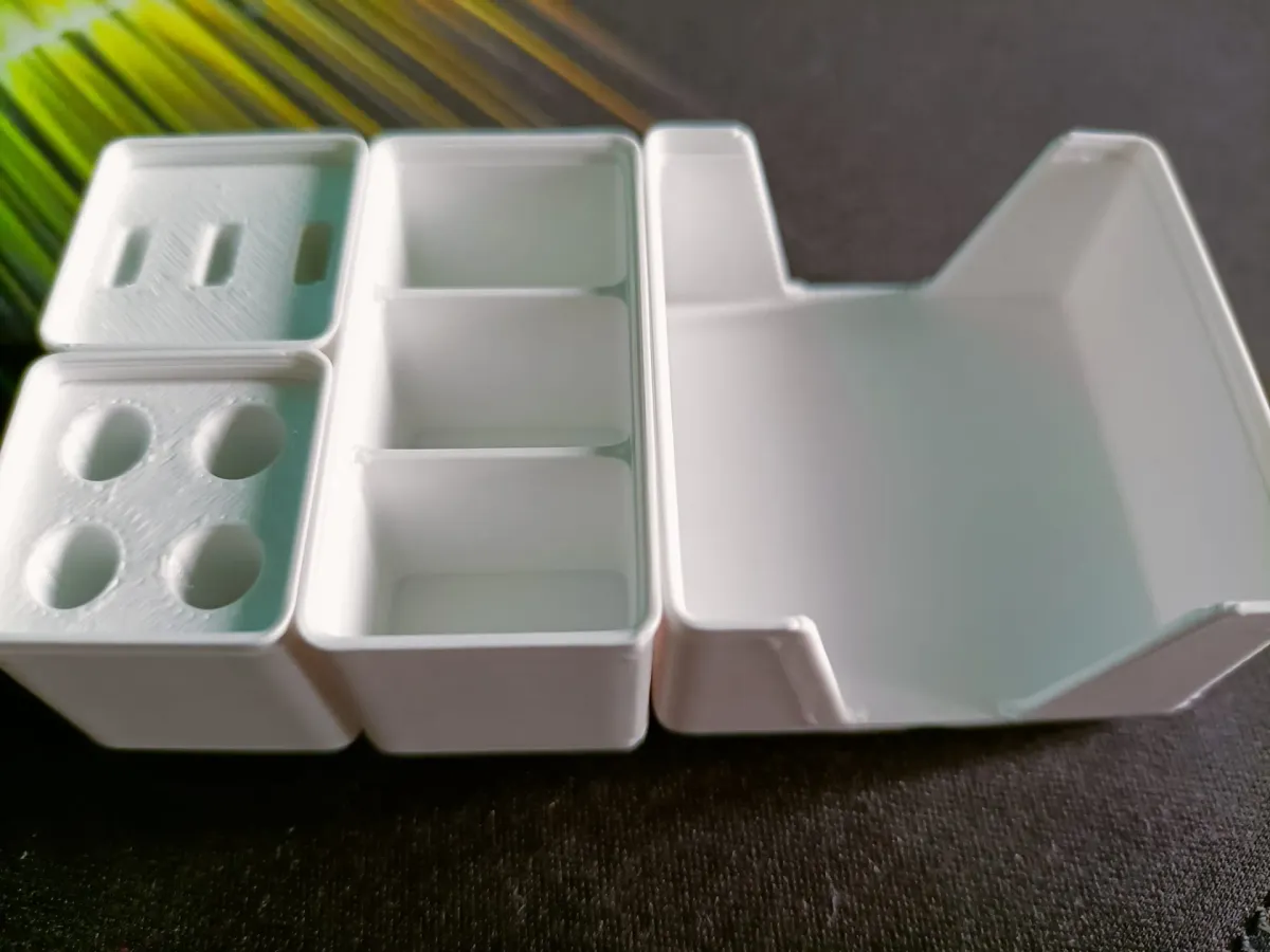 Sistema modular de escritorio con grilla y módulos