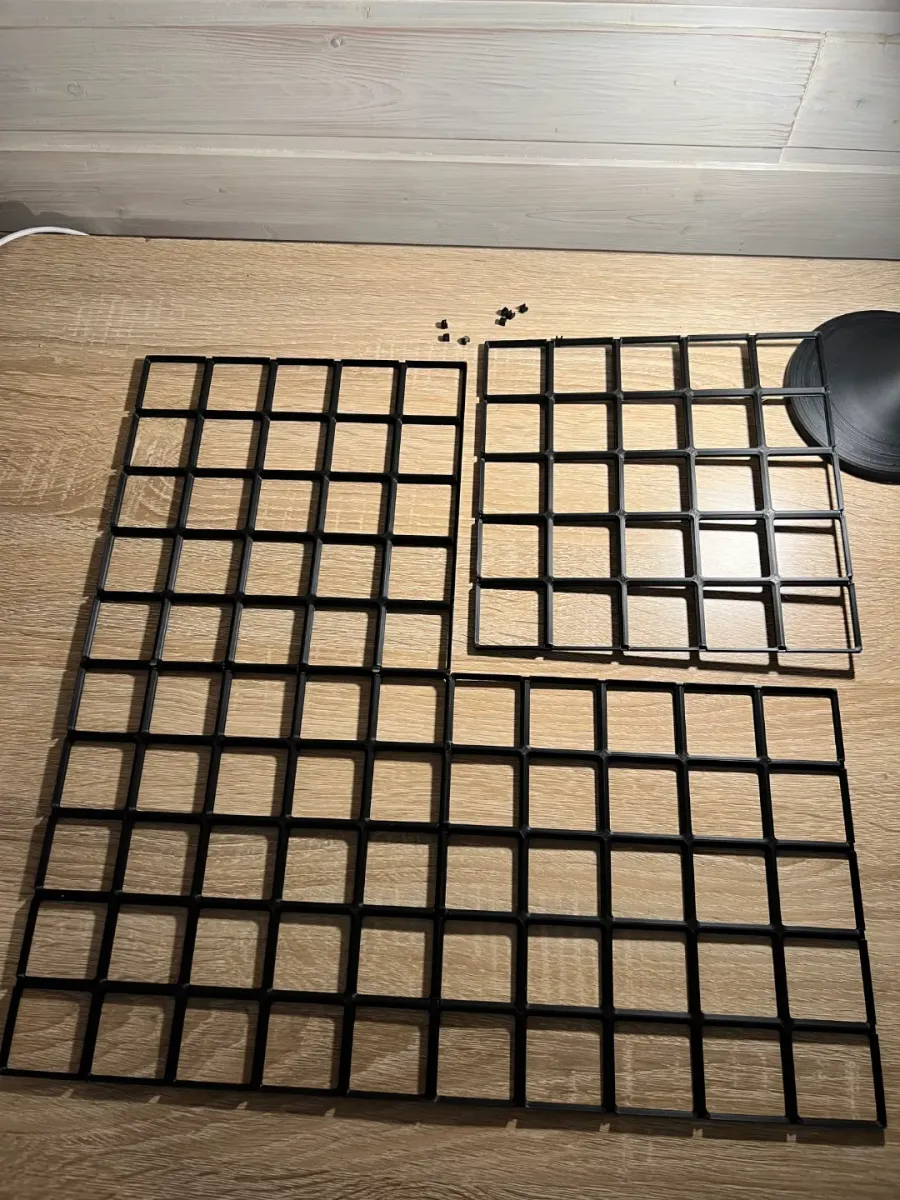 Placa base modular con trabas a presión