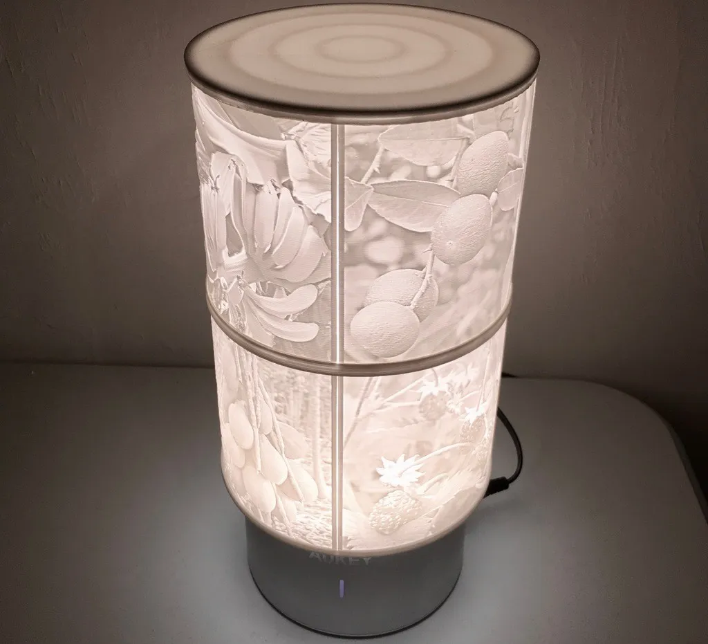 Lámpara de mesa con ocho litofanías