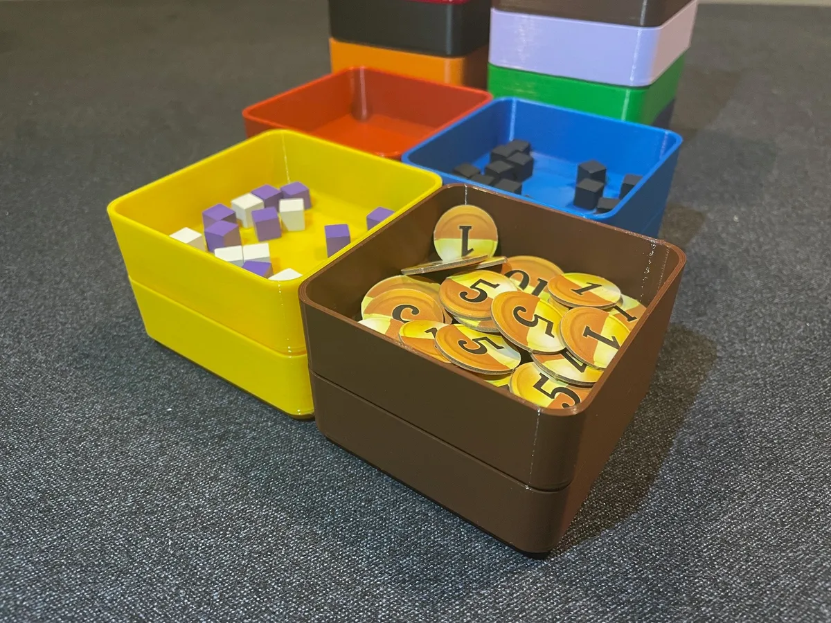 Cajas apilables para fichas de juego