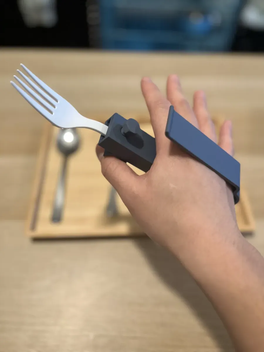 Ayuda para comer con caras lisas