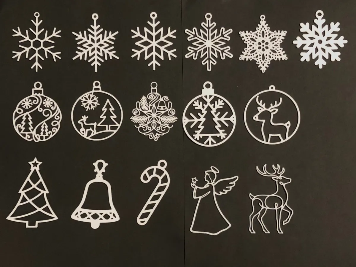 Set de adornos navideños en cuatro formas