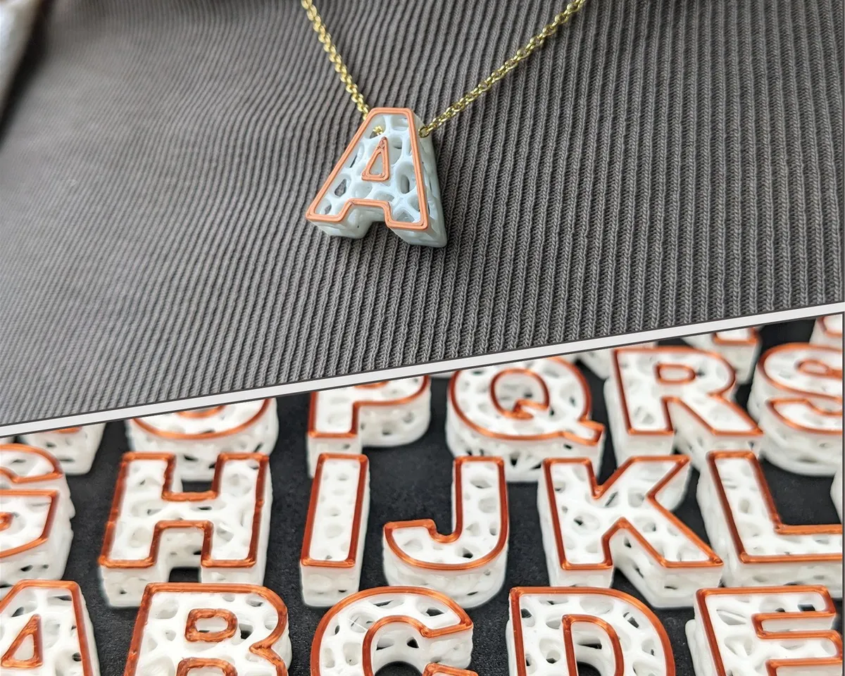 Dijes de letras para collar
