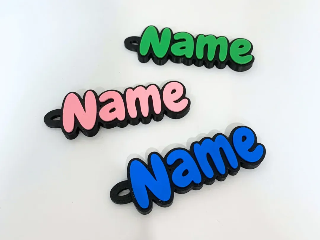 Llavero con nombre en dos colores