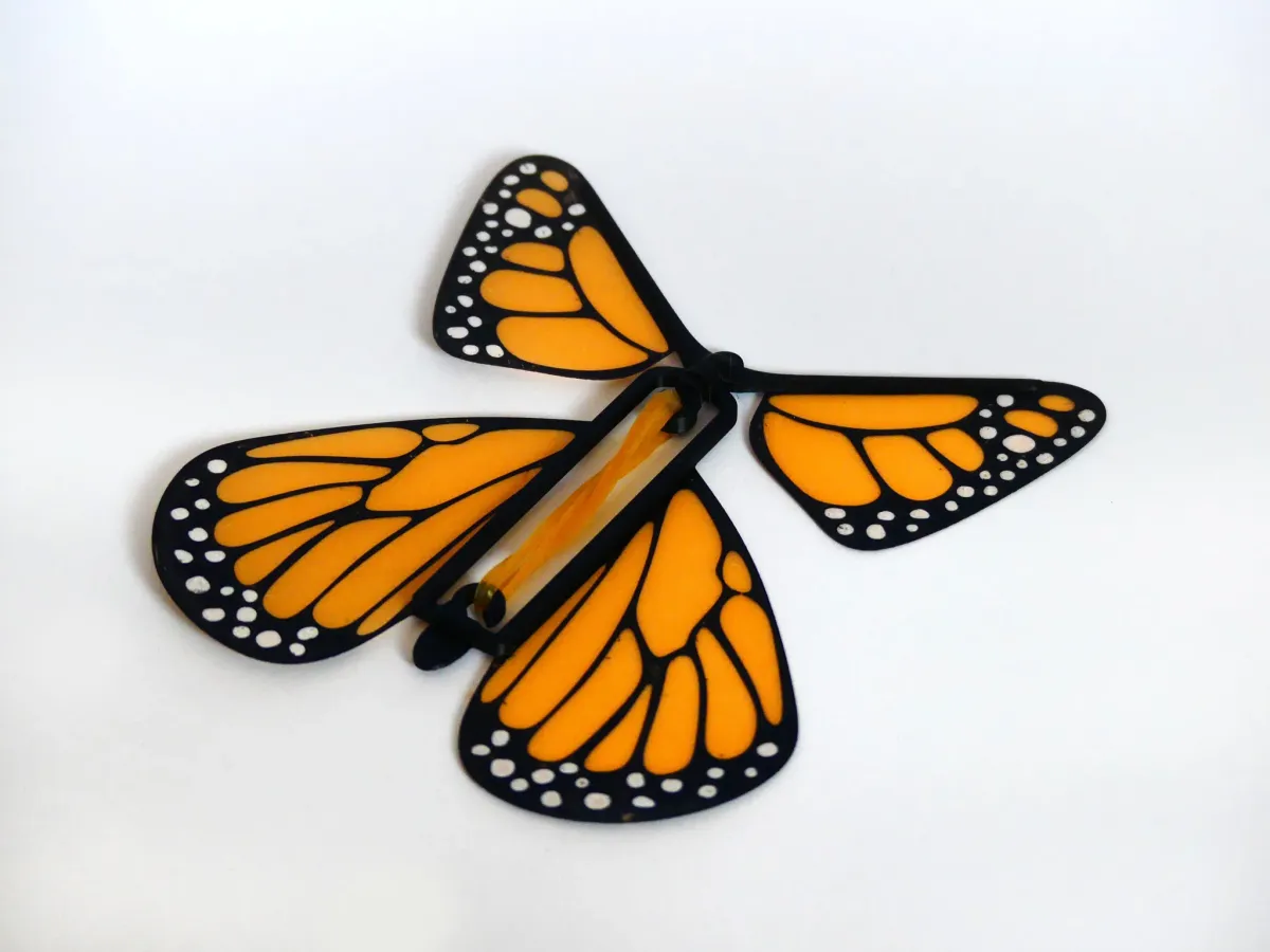 Mariposa voladora a gomita