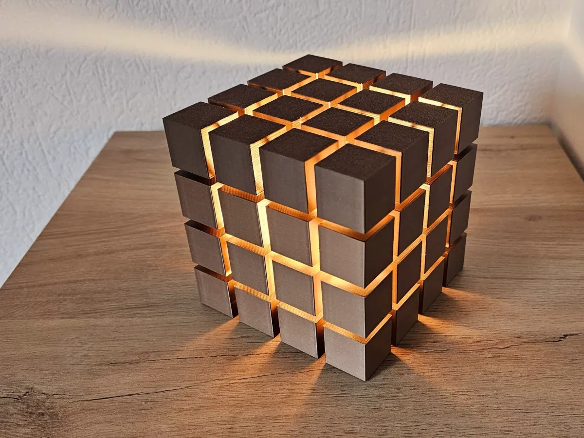 Lámpara de escritorio de cubos apilables