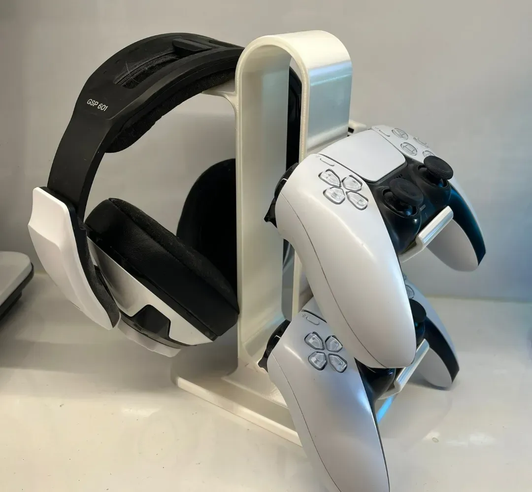 Torre para auriculares y joystick