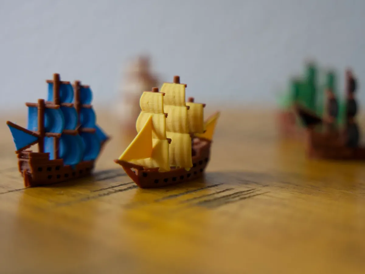 Miniatura de barco pirata