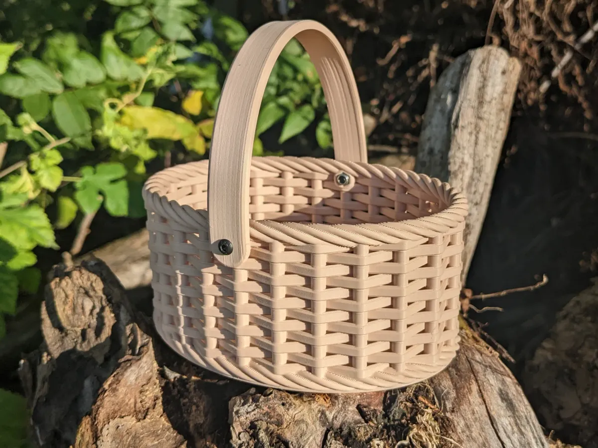Canasta ovalada con textura de mimbre