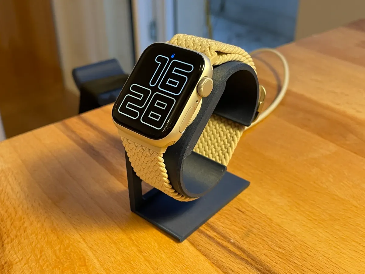 Apoyo de carga compacto para reloj inteligente