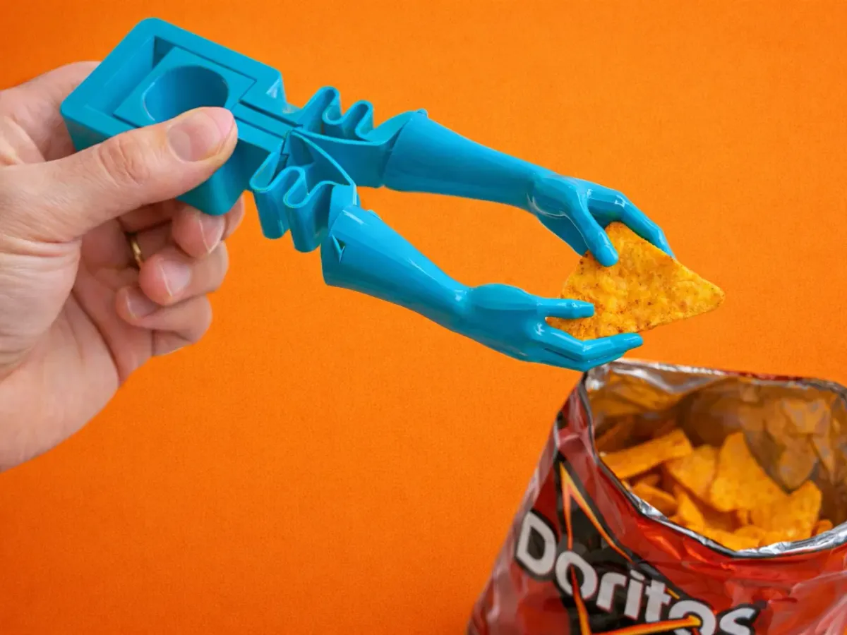 Pinza garra para papas fritas