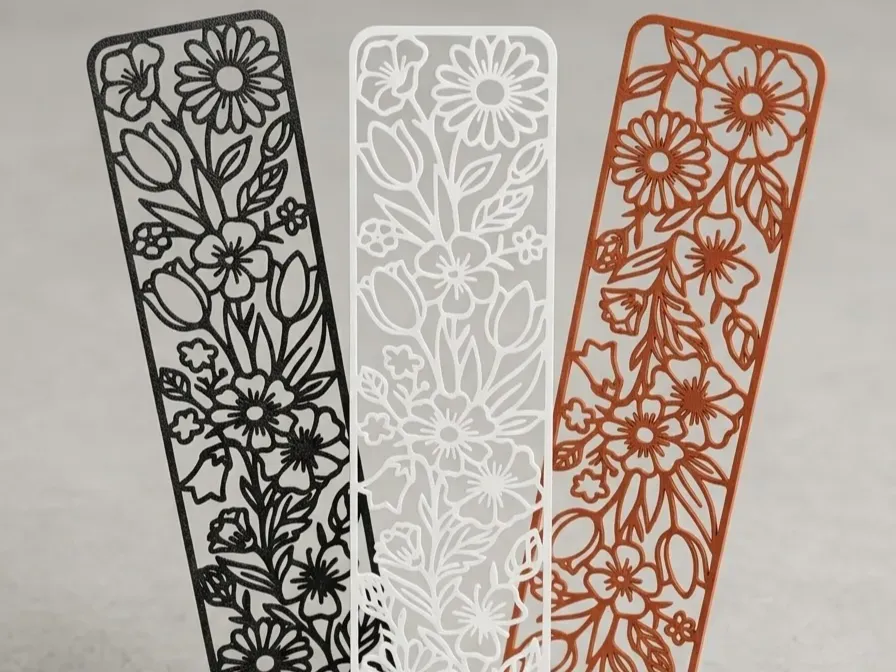 Marcador de libros con flor calada