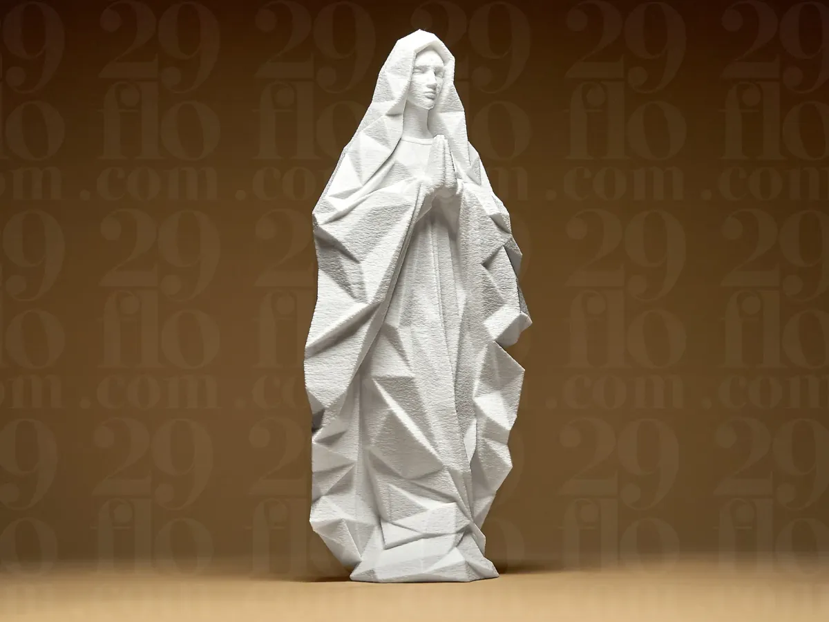 Imagen de la Virgen en facetas geométricas