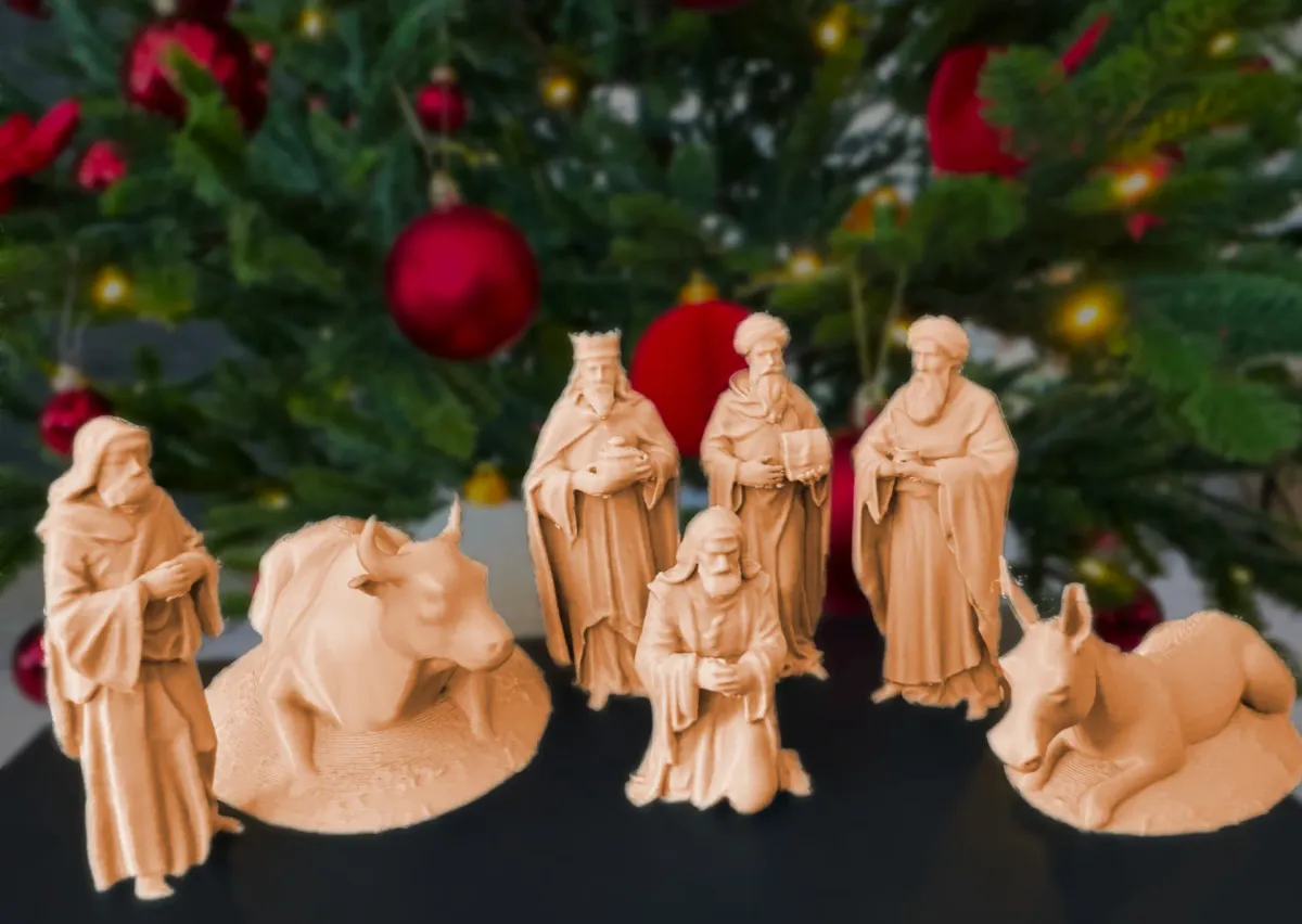 Figuras para pesebre con reyes, pastores y animales