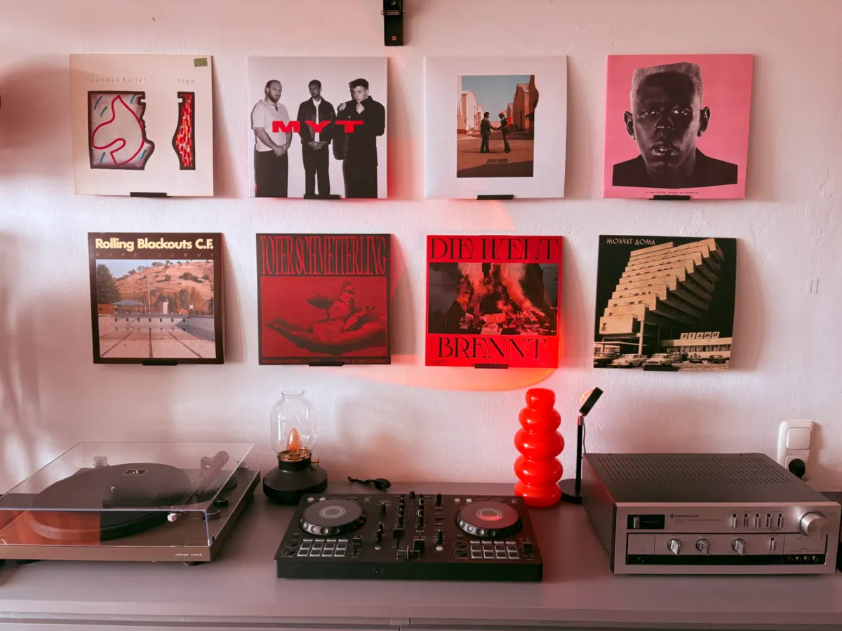 Soporte de pared para vinilo de canto