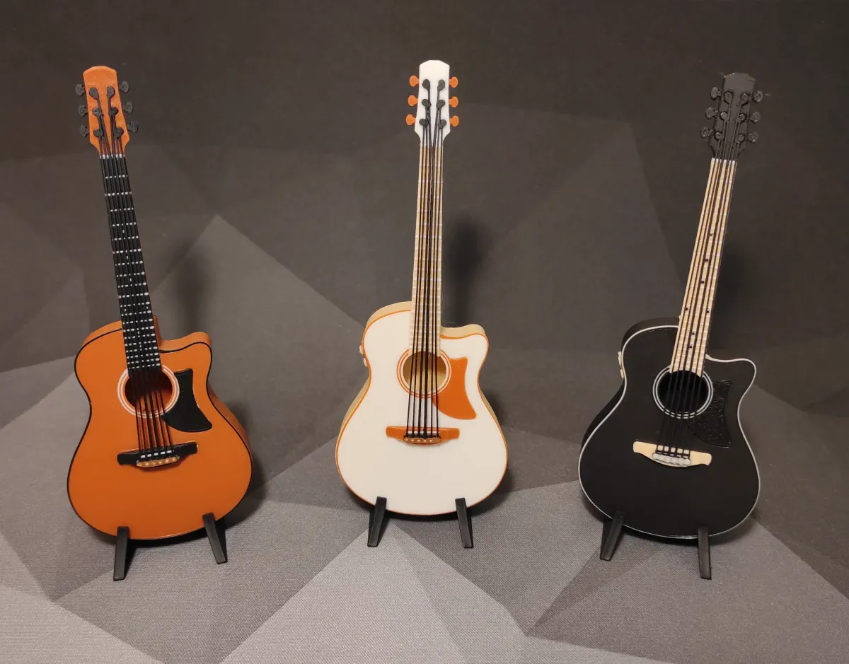 Organizador de escritorio con forma de guitarra
