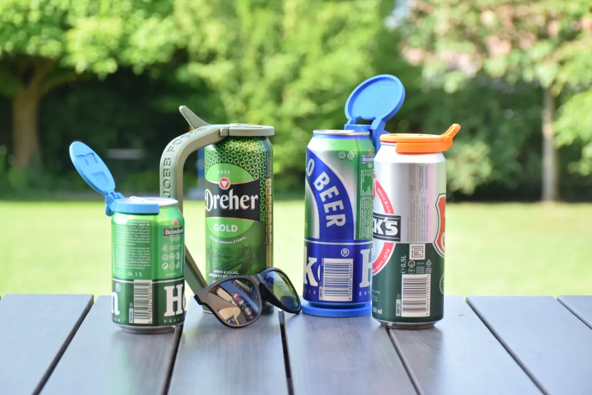 Portabotella de cerveza con protección lateral