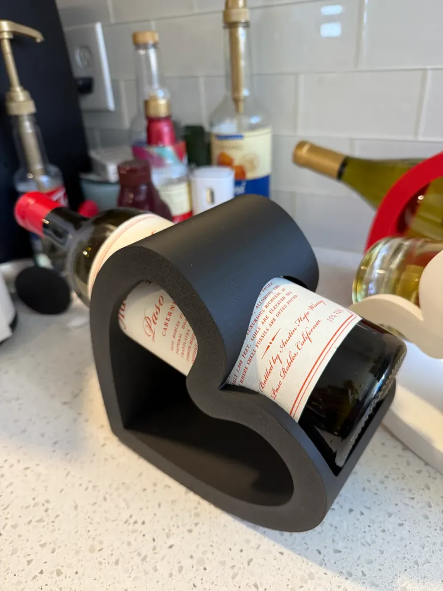Soporte de botella con base de corazón