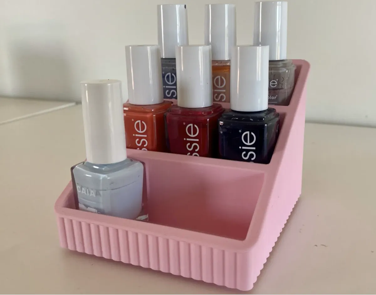 Grada inclinada para esmaltes de uñas