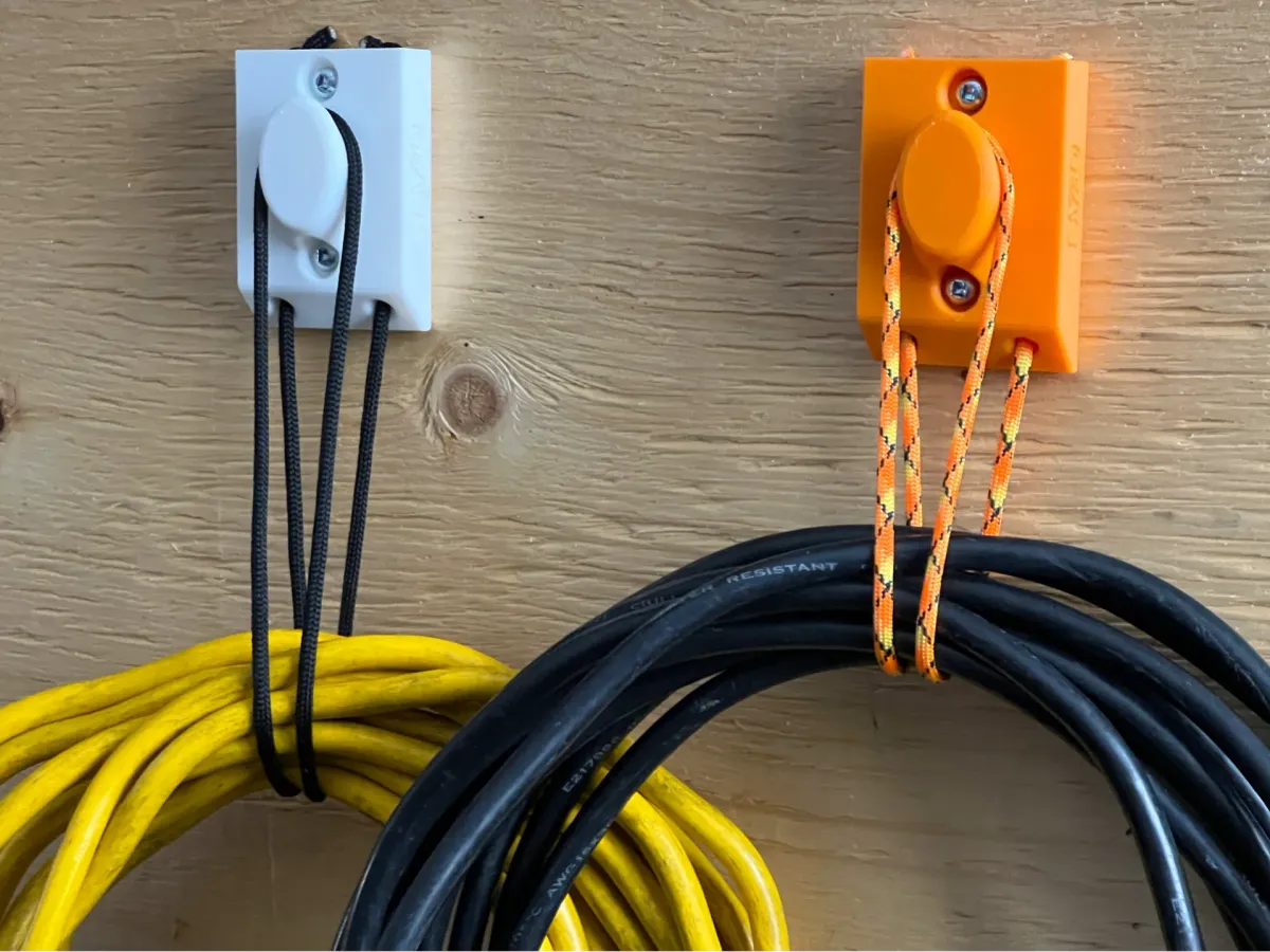 Soporte de pared para cabos con ojal