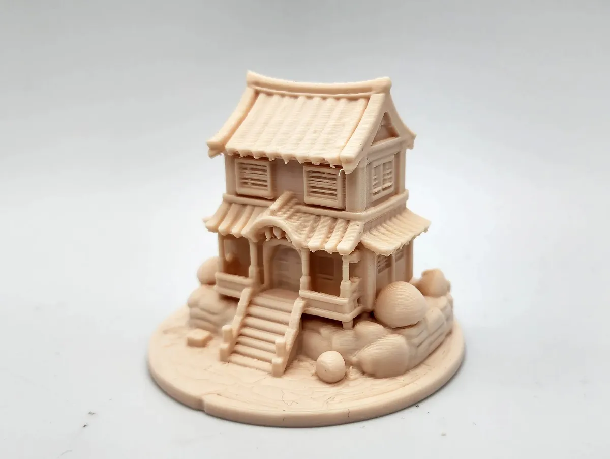 Casa japonesa tradicional en miniatura