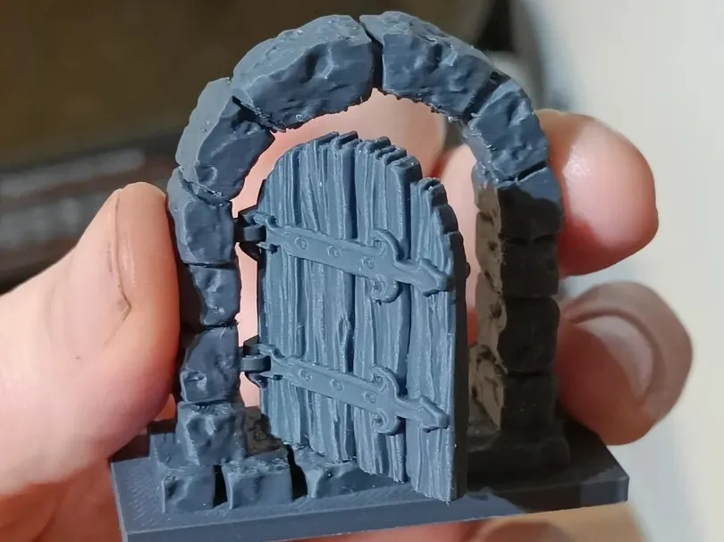 Puerta funcional para tablero de juegos de mesa