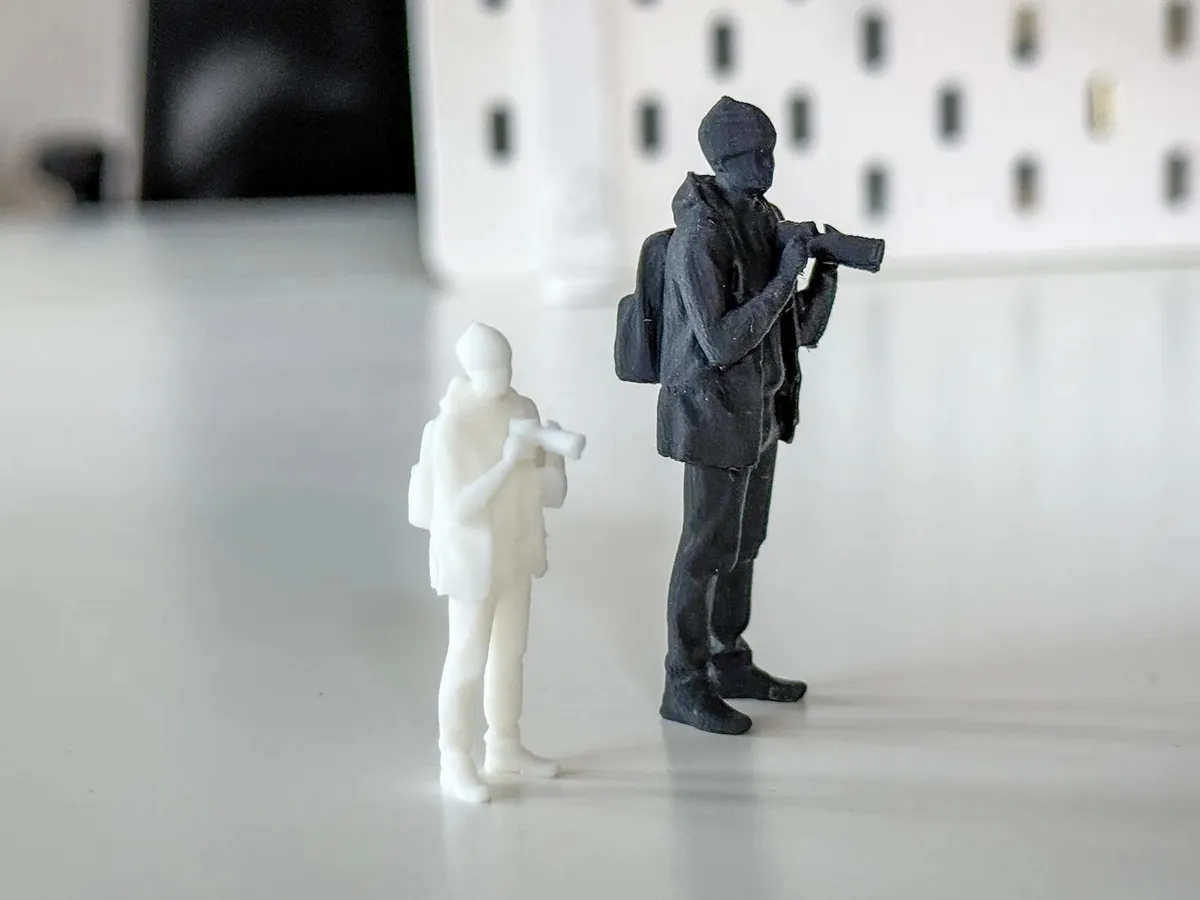 Figura de turista con cámara para dioramas