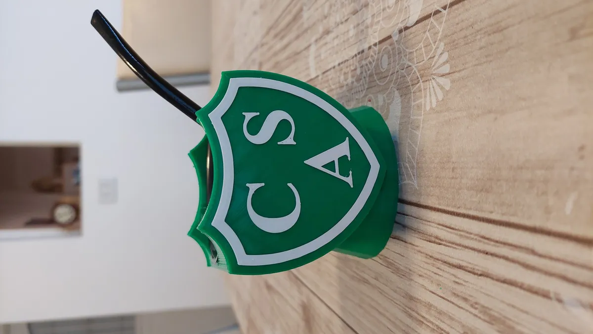Mate con el escudo de Sarmiento