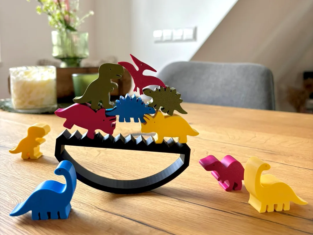 Juego de equilibrio con dinosaurios
