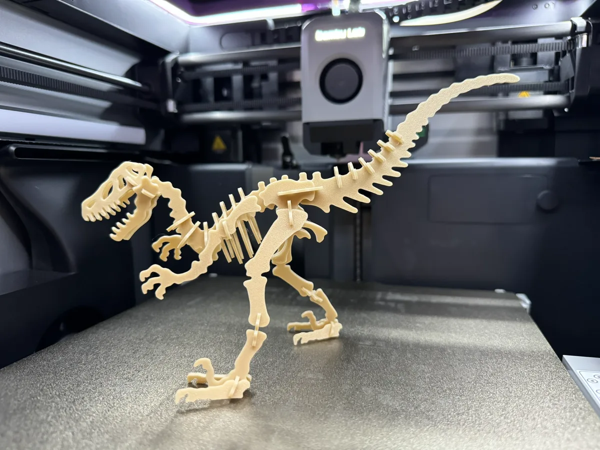 Velocirraptor para armar en tarjetas