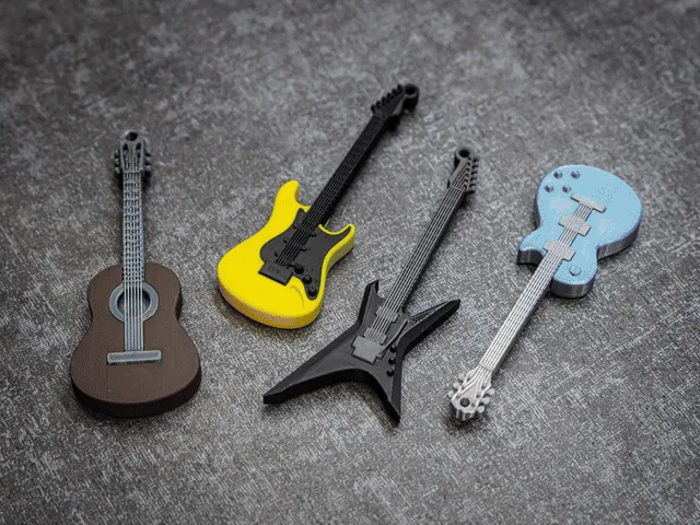 Guitarras miniatura de llavero