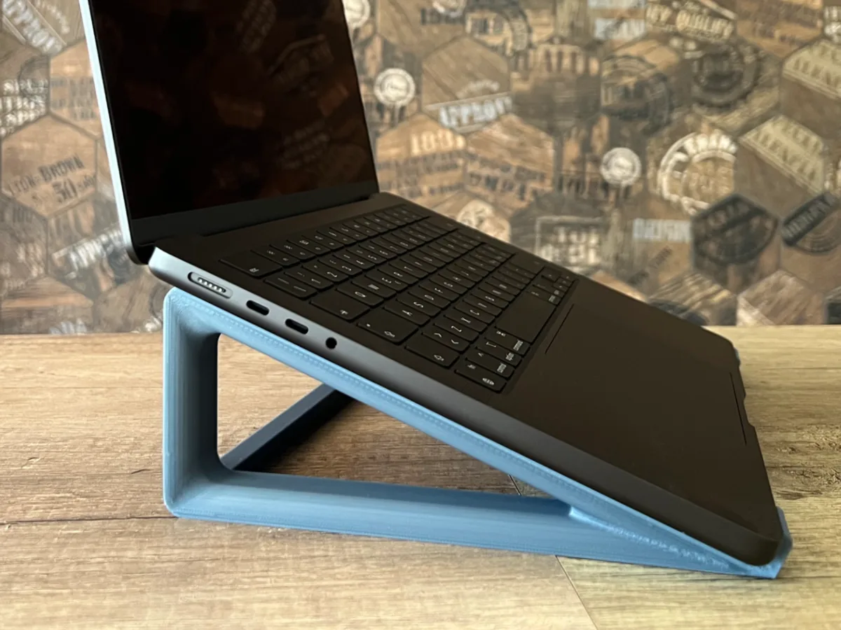 Soporte de notebook en dos piezas unibles