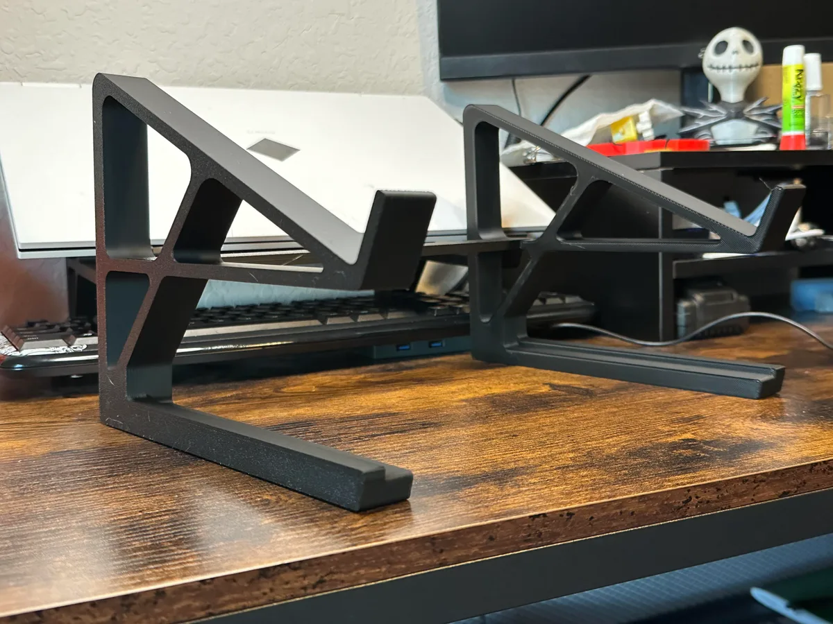 Soporte de notebook con lugar para el teclado