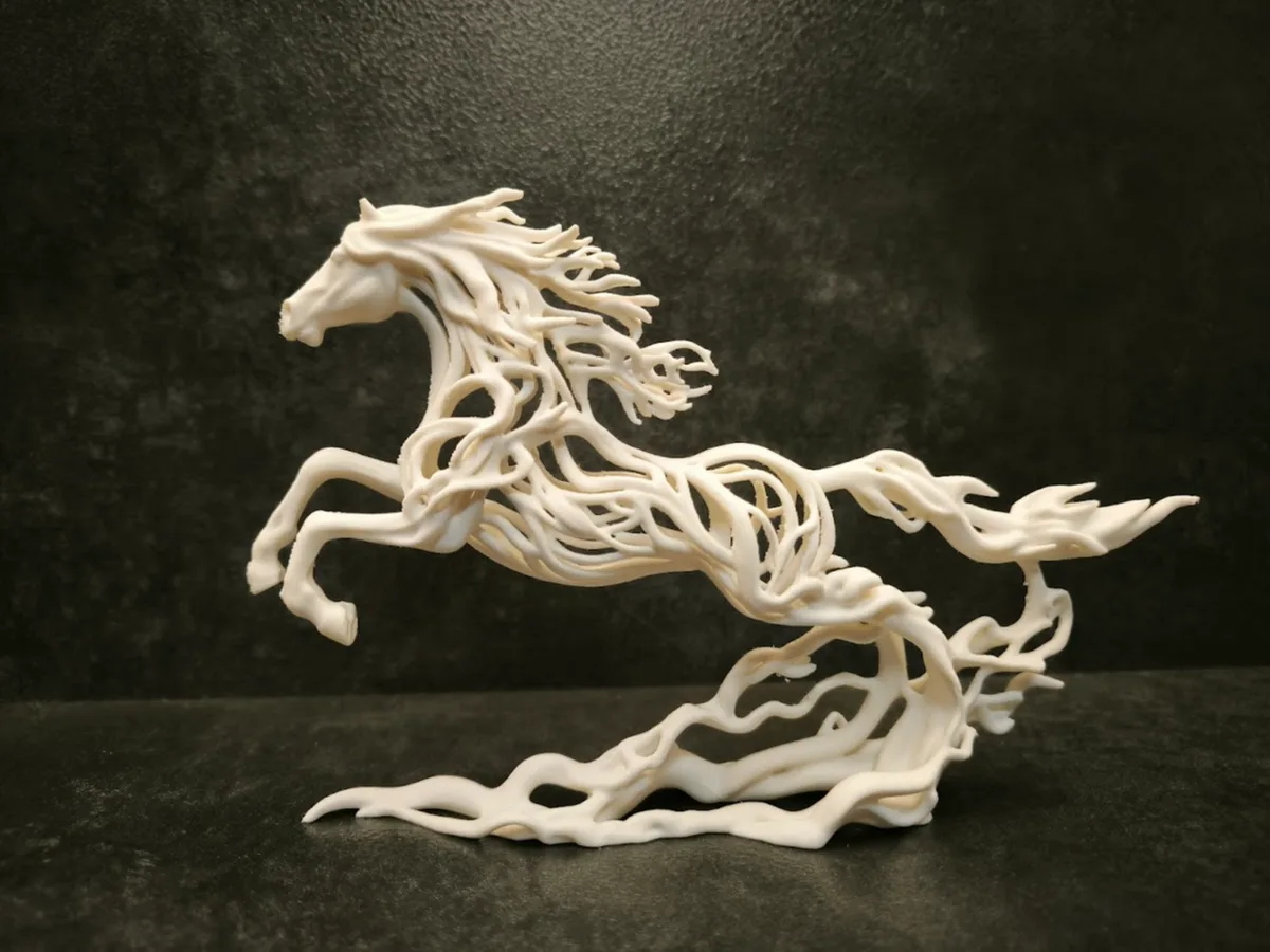 Figura de caballo estilizado