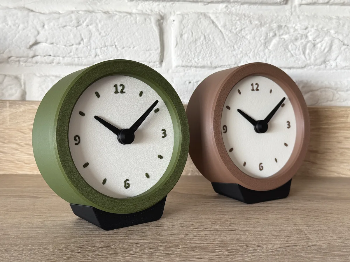 Reloj de estante moderno