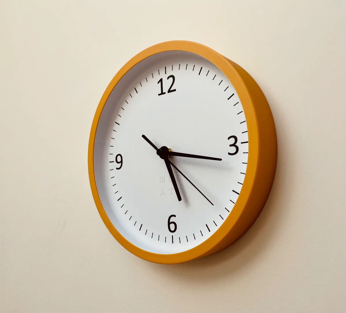 Reloj de pared moderno grande