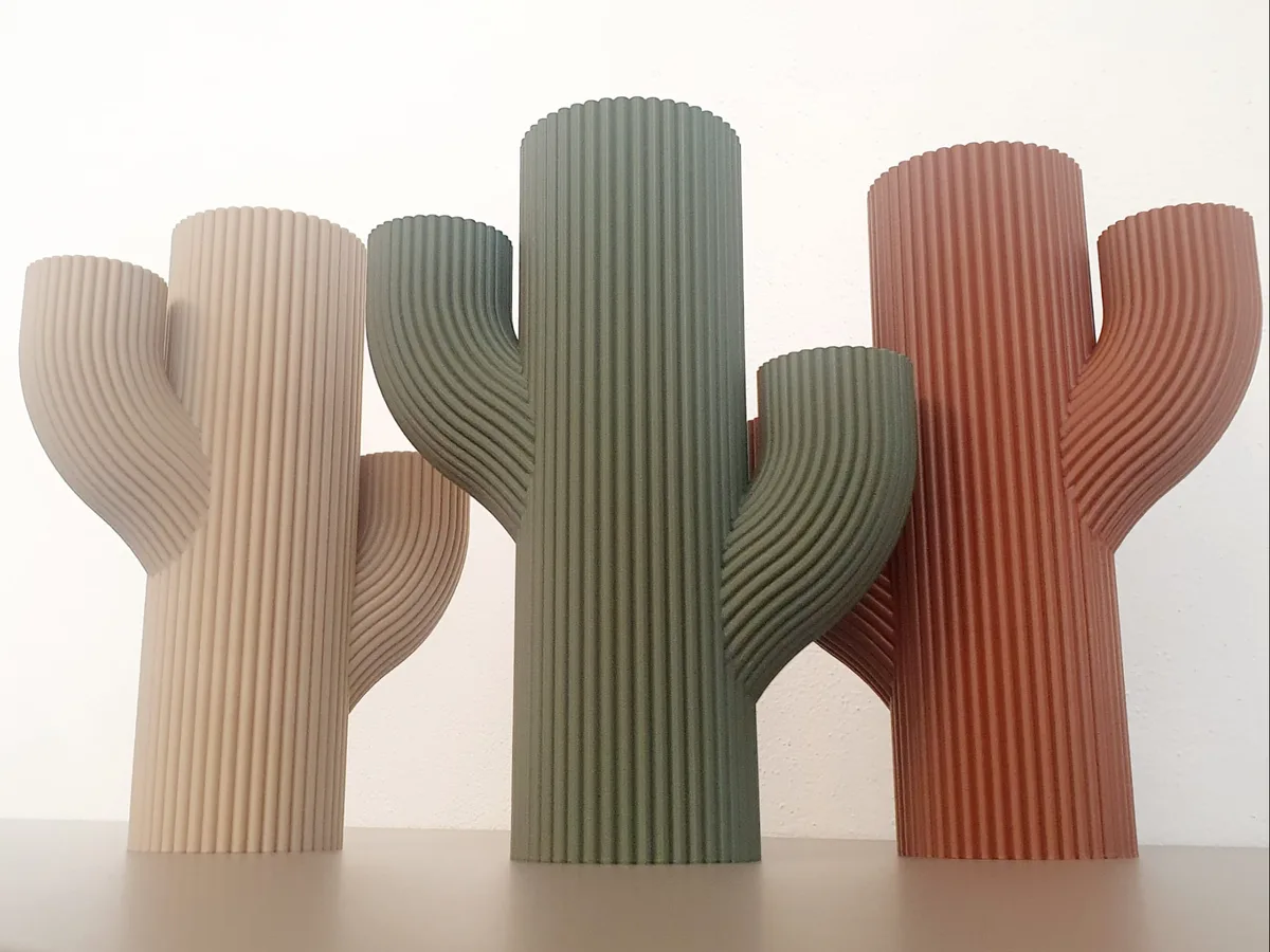 Jarrón cactus con estrías