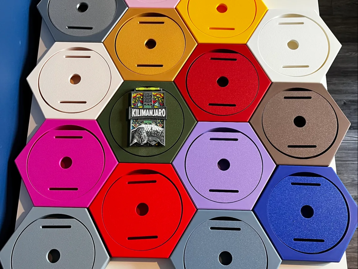 Colgador de medallas en panal