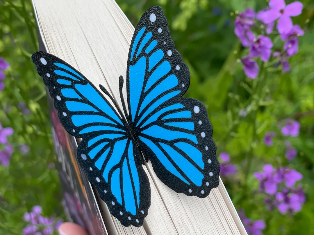 Señalador de mariposa azul