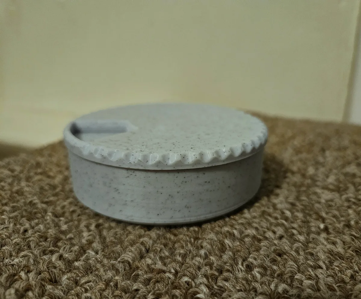 Pastillero redondo con trinquete