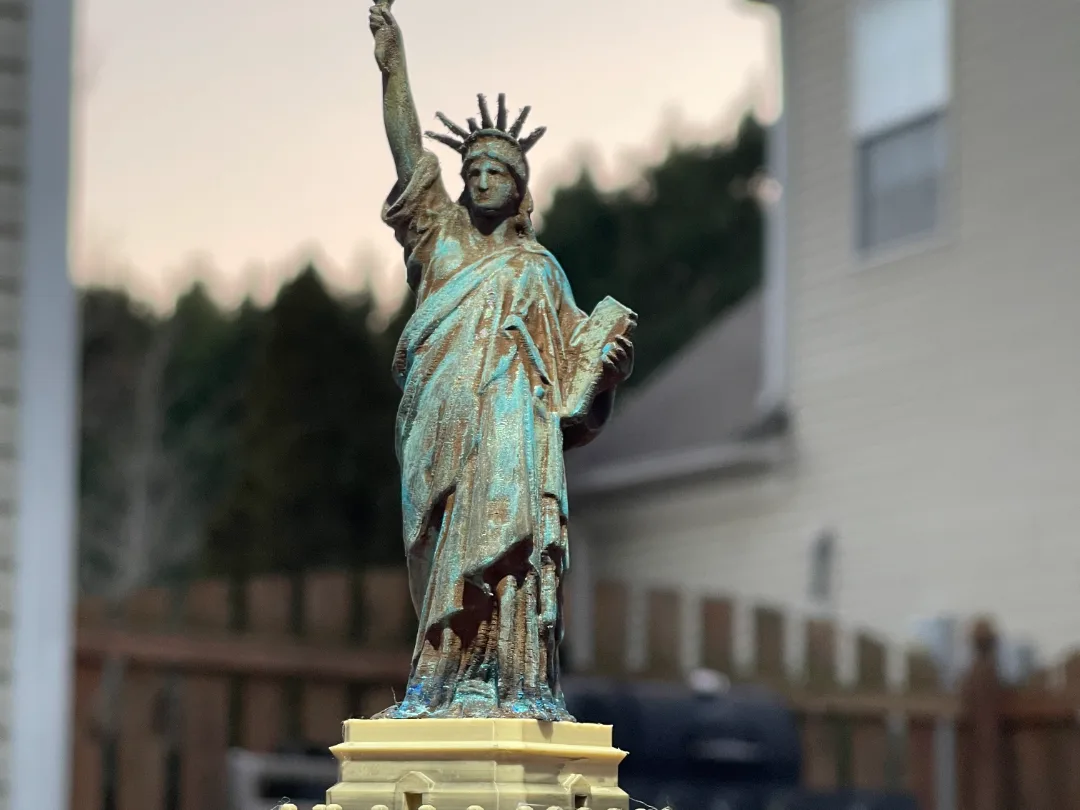 Estatua de la libertad de adorno