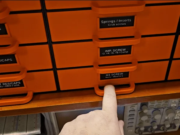 Cajonera Gridfinity modular para el banco