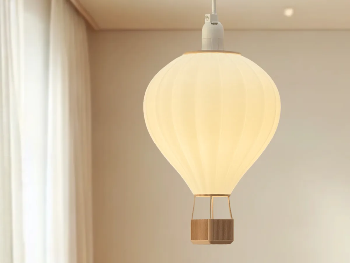 Pantalla de lámpara con globo aerostático