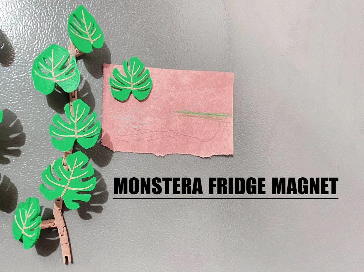 Imán de heladera con hoja de monstera