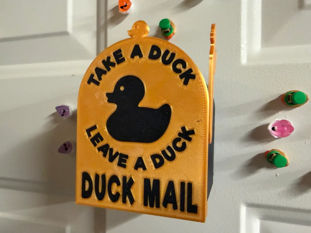 Buzón imantado con patito