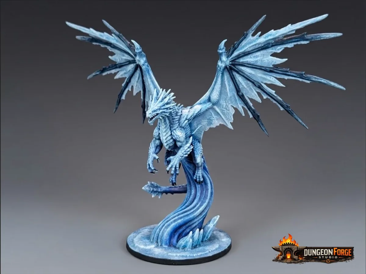 Dragón de hielo en miniatura