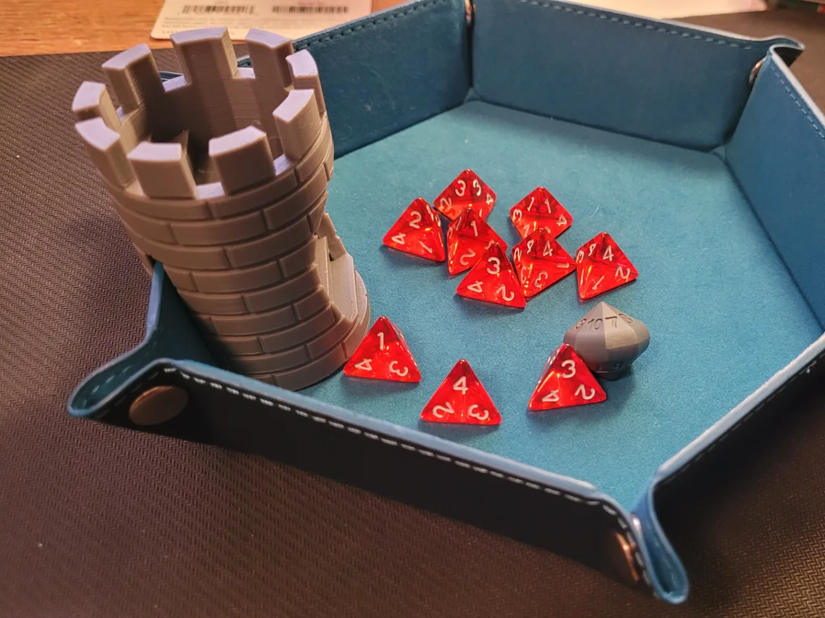 Torre de dados con bandeja
