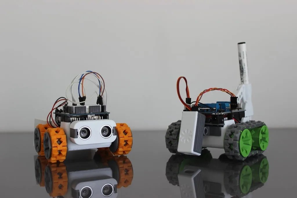 Robot modular con orugas para armar