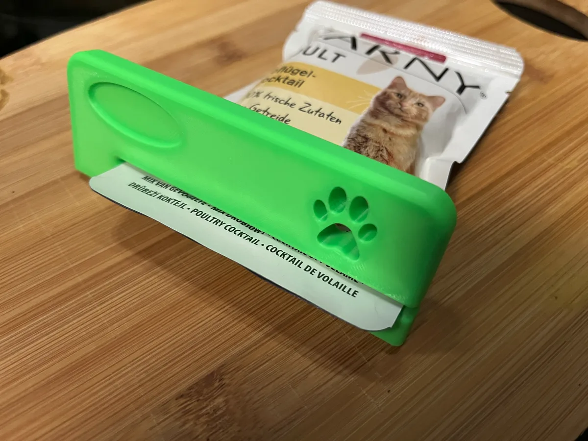 Espátula para la lata de alimento húmedo