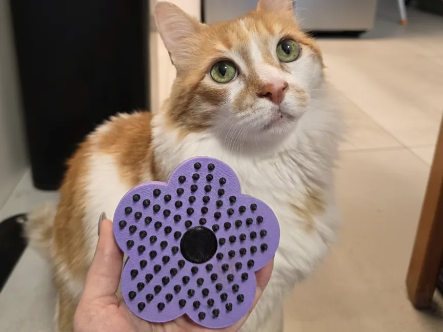 Cepillo con cerdas flexibles para mascota